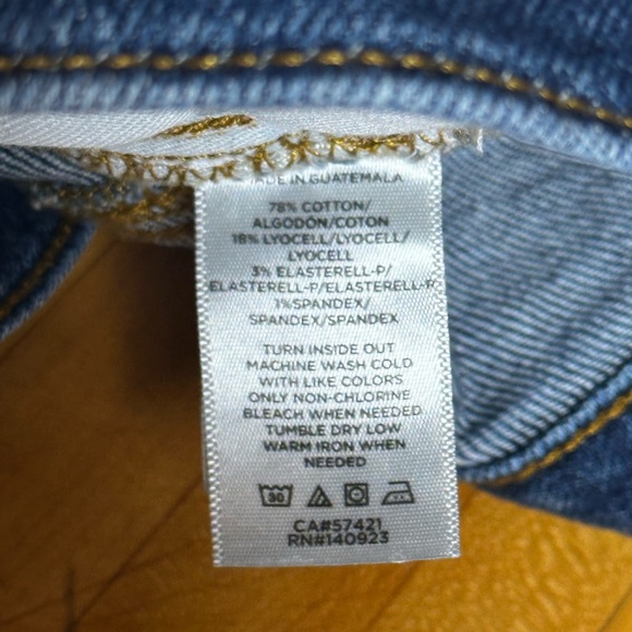 Loft Jeans - Picture 7 of 7